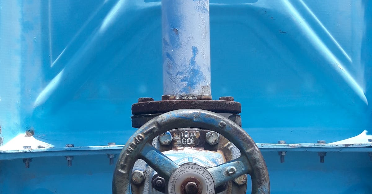 Can a gas engineer fit a gas meter?