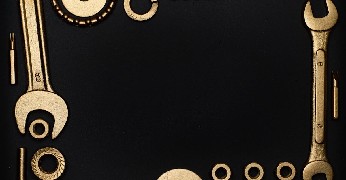 How to tighten a gas fitting?